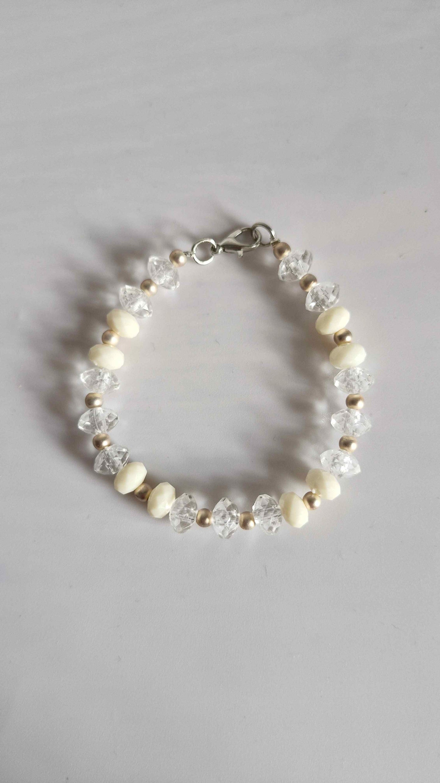 Frosted Cream & Ice Crystal Beaded Bracelet